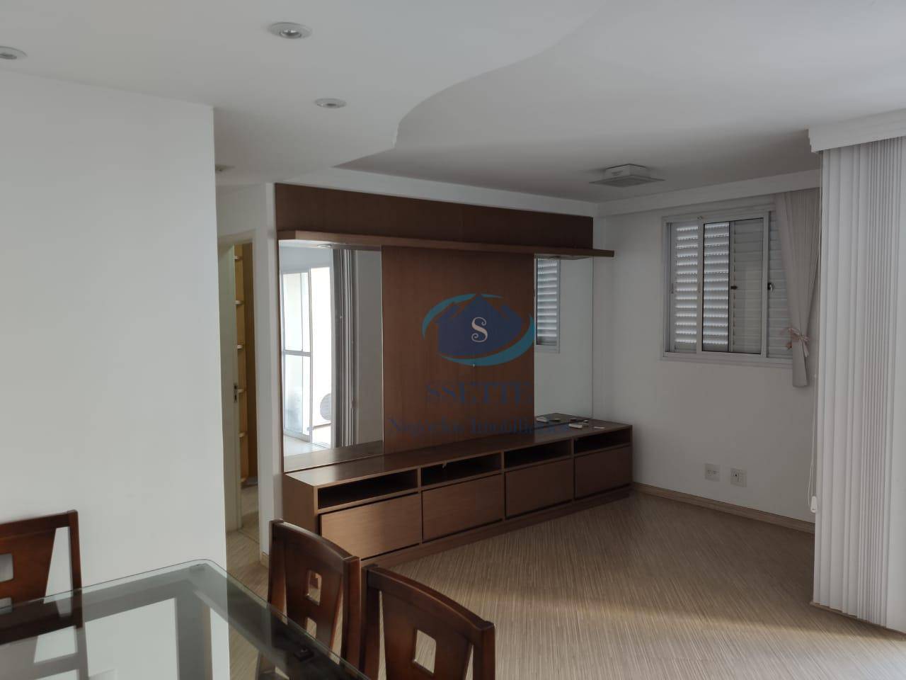 Apartamento à venda com 2 quartos, 64m² - Foto 32