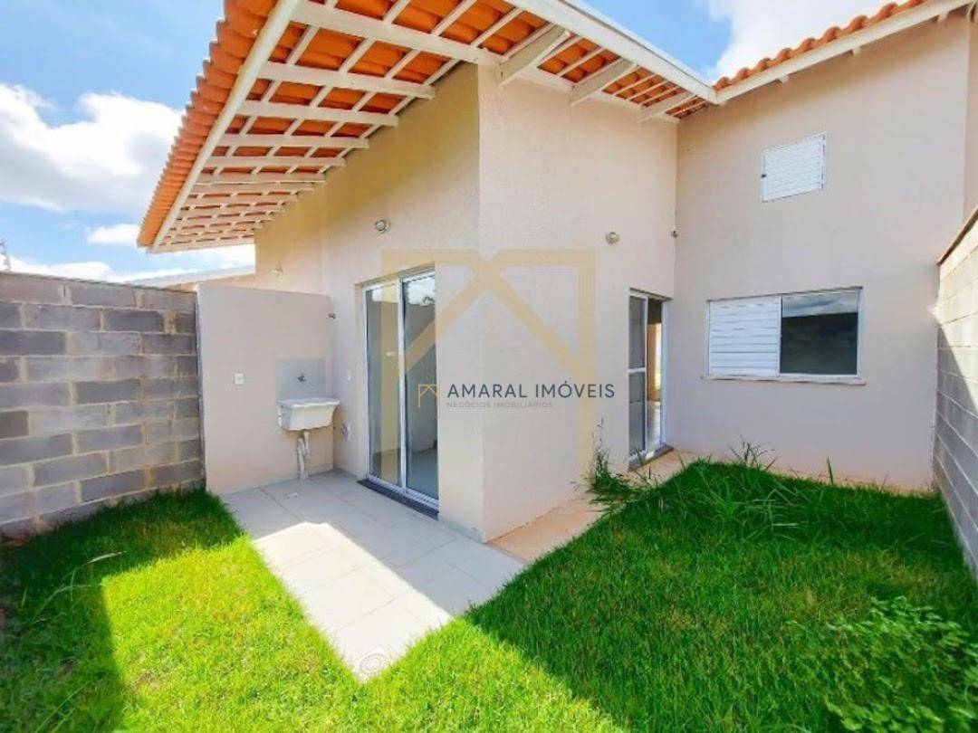 Casa à venda com 2 quartos, 48m² - Foto 6