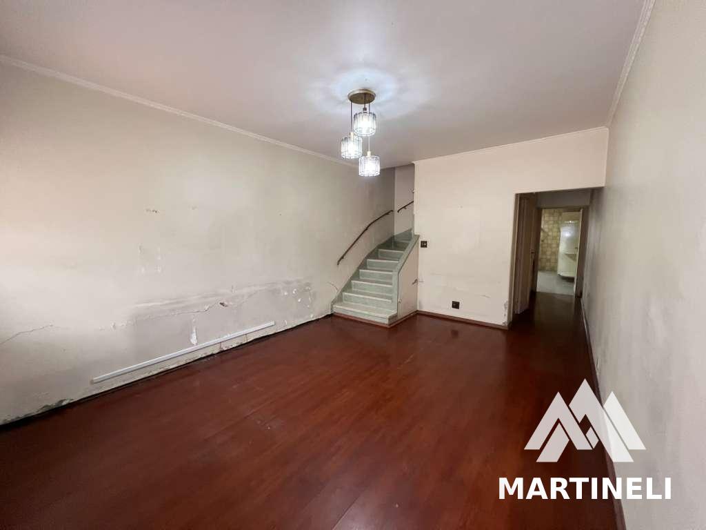 Casa à venda com 2 quartos, 158m² - Foto 2
