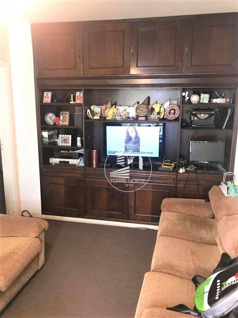 Apartamento à venda com 3 quartos, 240m² - Foto 20