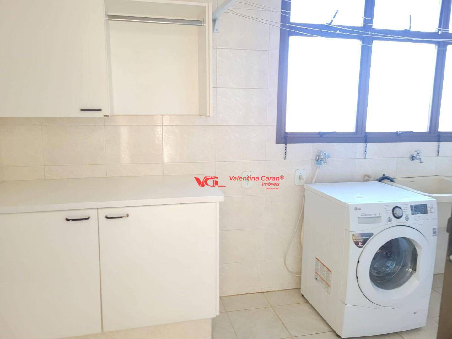 Apartamento para alugar com 3 quartos, 204m² - Foto 27