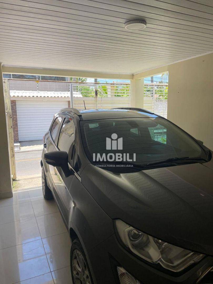 Casa à venda com 2 quartos, 90m² - Foto 17