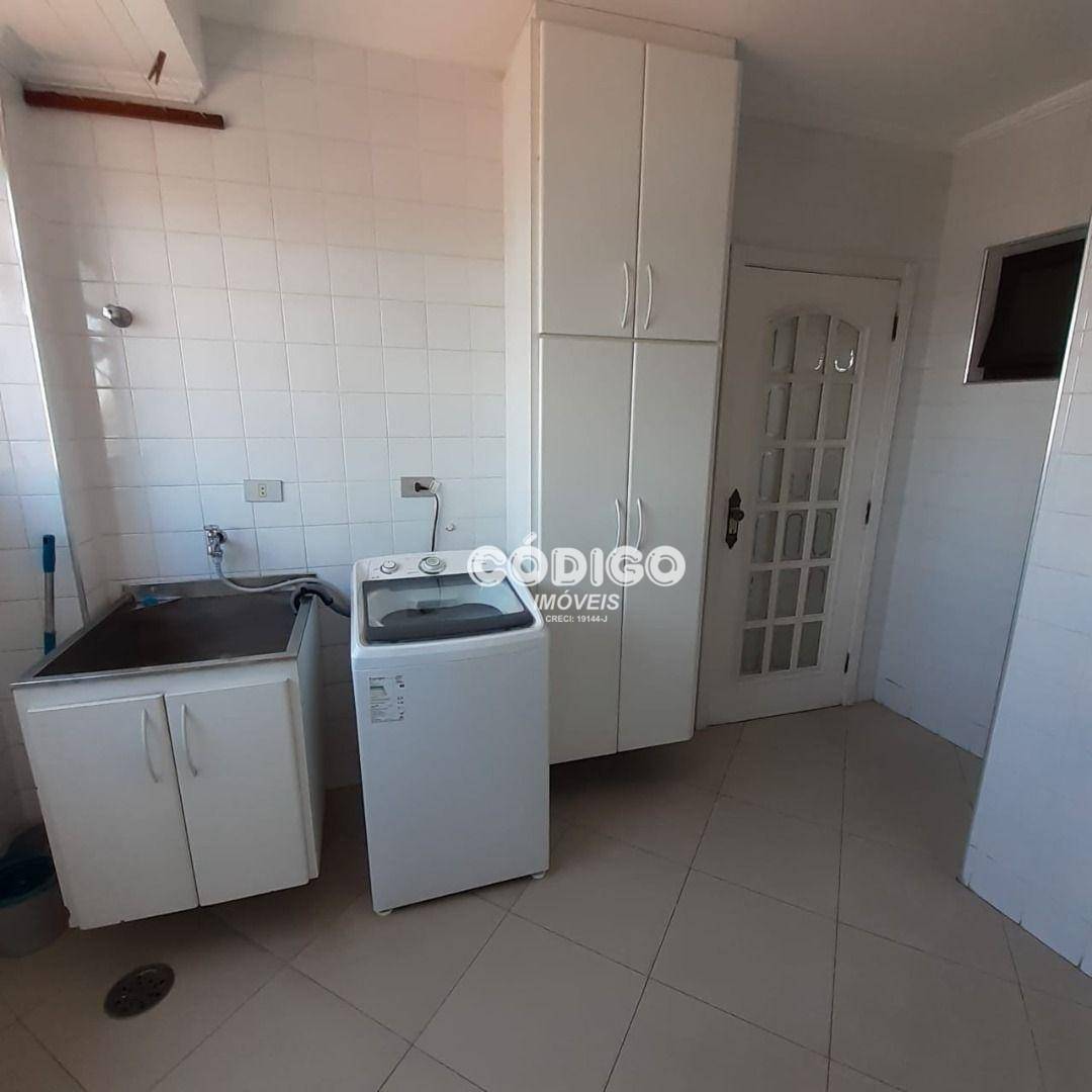 Apartamento à venda com 3 quartos, 115m² - Foto 10