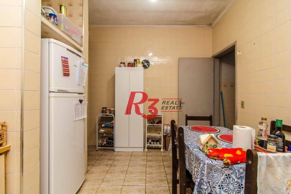 Sobrado à venda com 3 quartos, 220m² - Foto 1