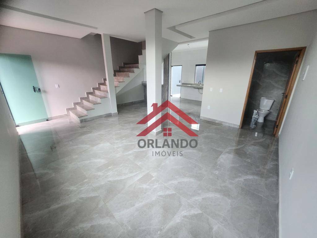 Sobrado à venda com 3 quartos, 100m² - Foto 1