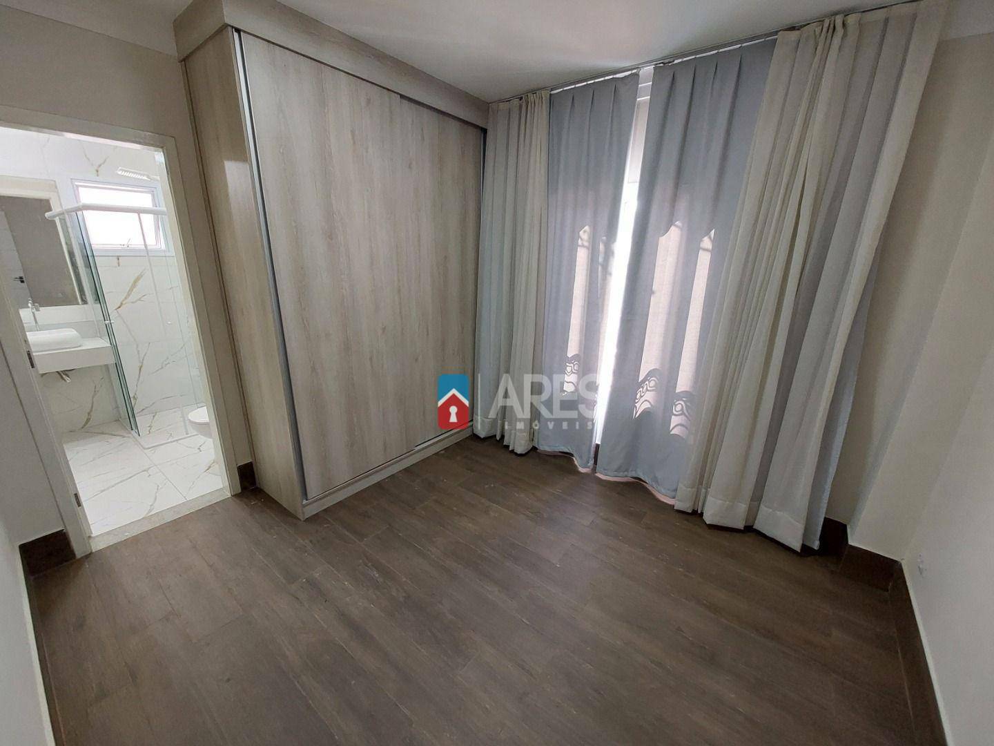 Casa de Condomínio para alugar com 3 quartos, 230m² - Foto 22