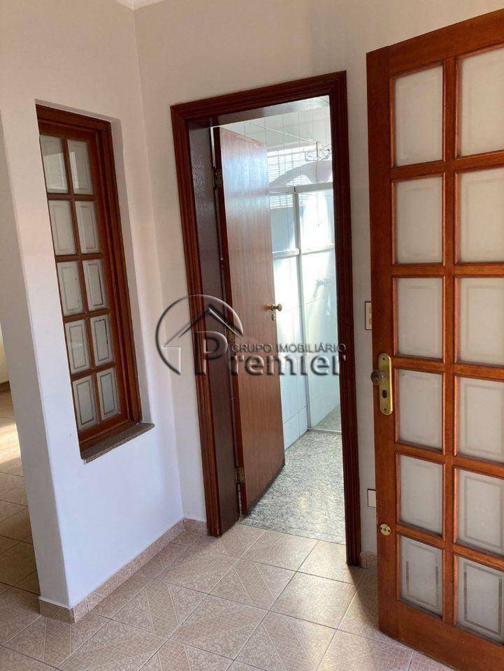 Casa à venda e aluguel com 3 quartos, 262m² - Foto 49