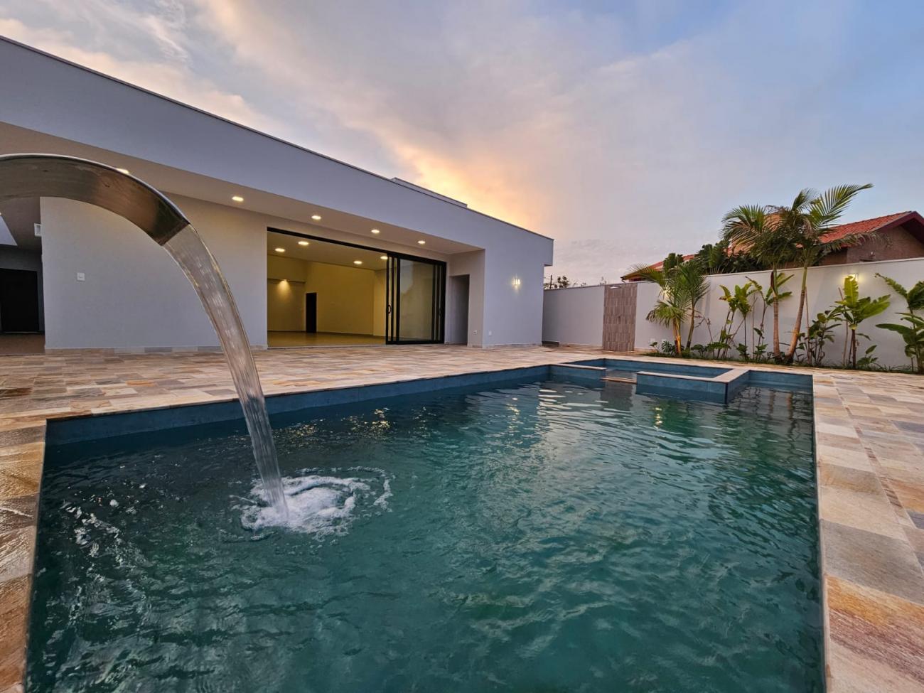 Casa à venda com 3 quartos, 325m² - Foto 28
