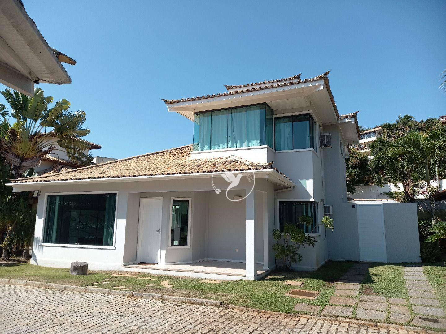 Casa de Condomínio à venda e aluguel com 4 quartos, 170m² - Foto 1