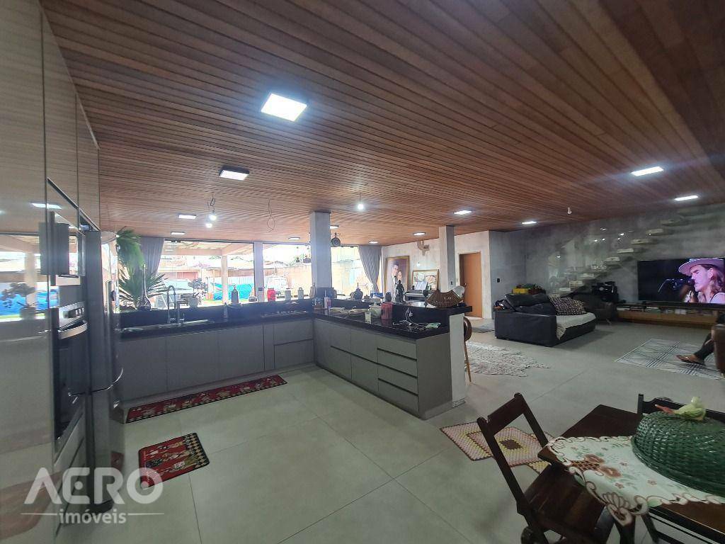 Casa à venda com 2 quartos, 280m² - Foto 21