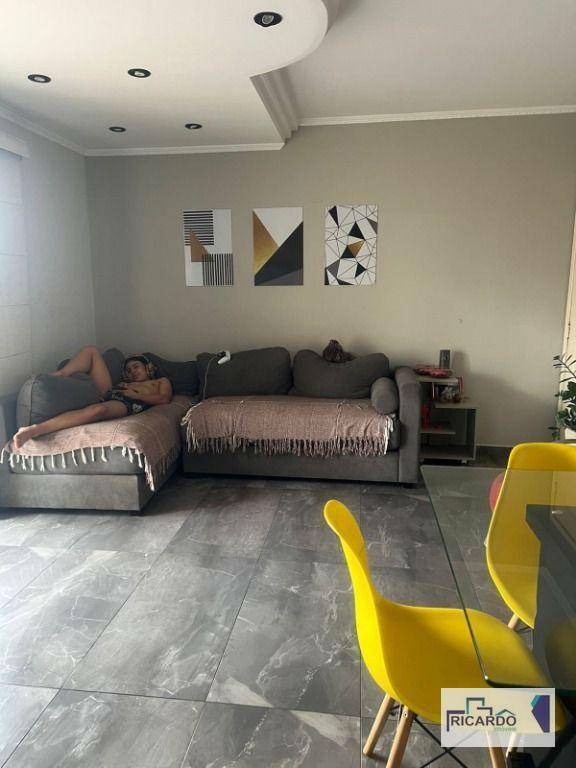 Apartamento para alugar com 2 quartos, 65m² - Foto 8