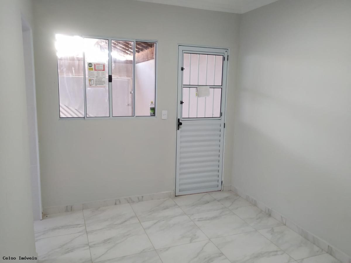 Casa de Condomínio à venda com 3 quartos, 167m² - Foto 2