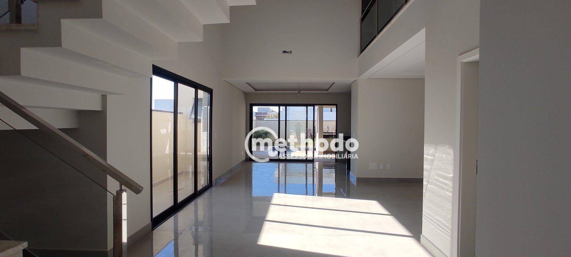 Casa de Condomínio à venda com 4 quartos, 280m² - Foto 1