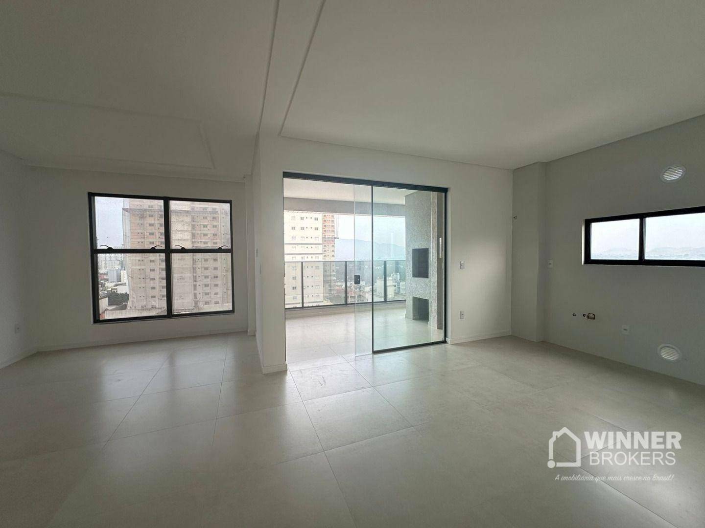 Apartamento à venda com 3 quartos, 105m² - Foto 18