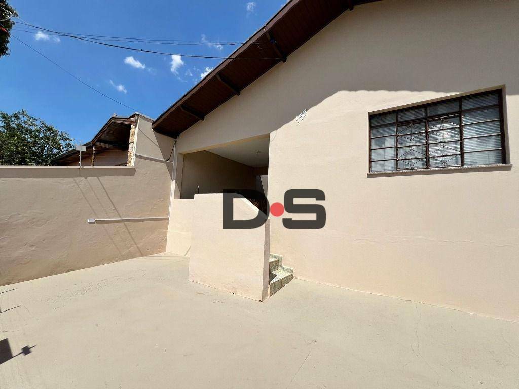 Casa à venda com 3 quartos, 105m² - Foto 14