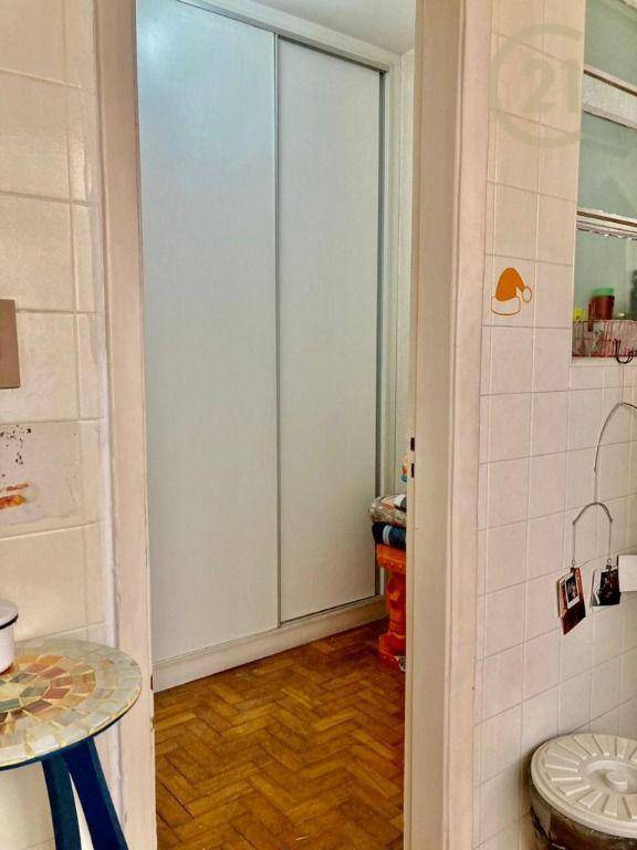 Apartamento à venda com 3 quartos, 135m² - Foto 32