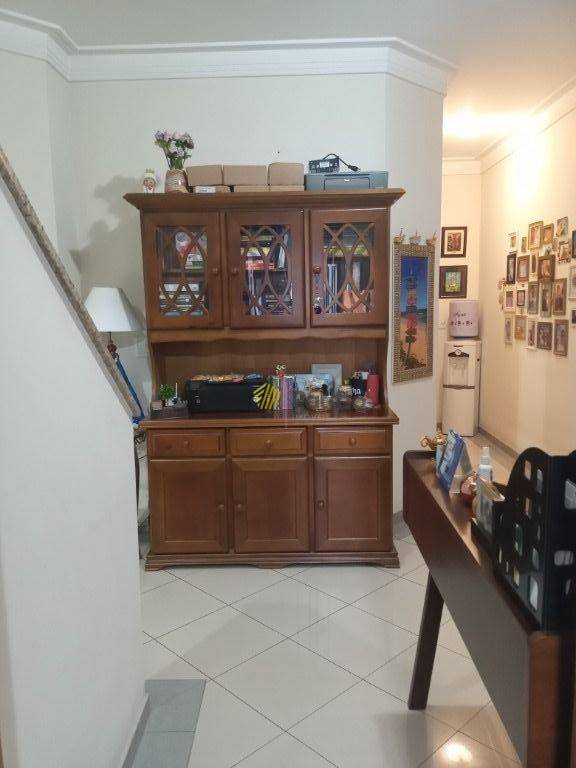 Sobrado à venda com 3 quartos, 215m² - Foto 18