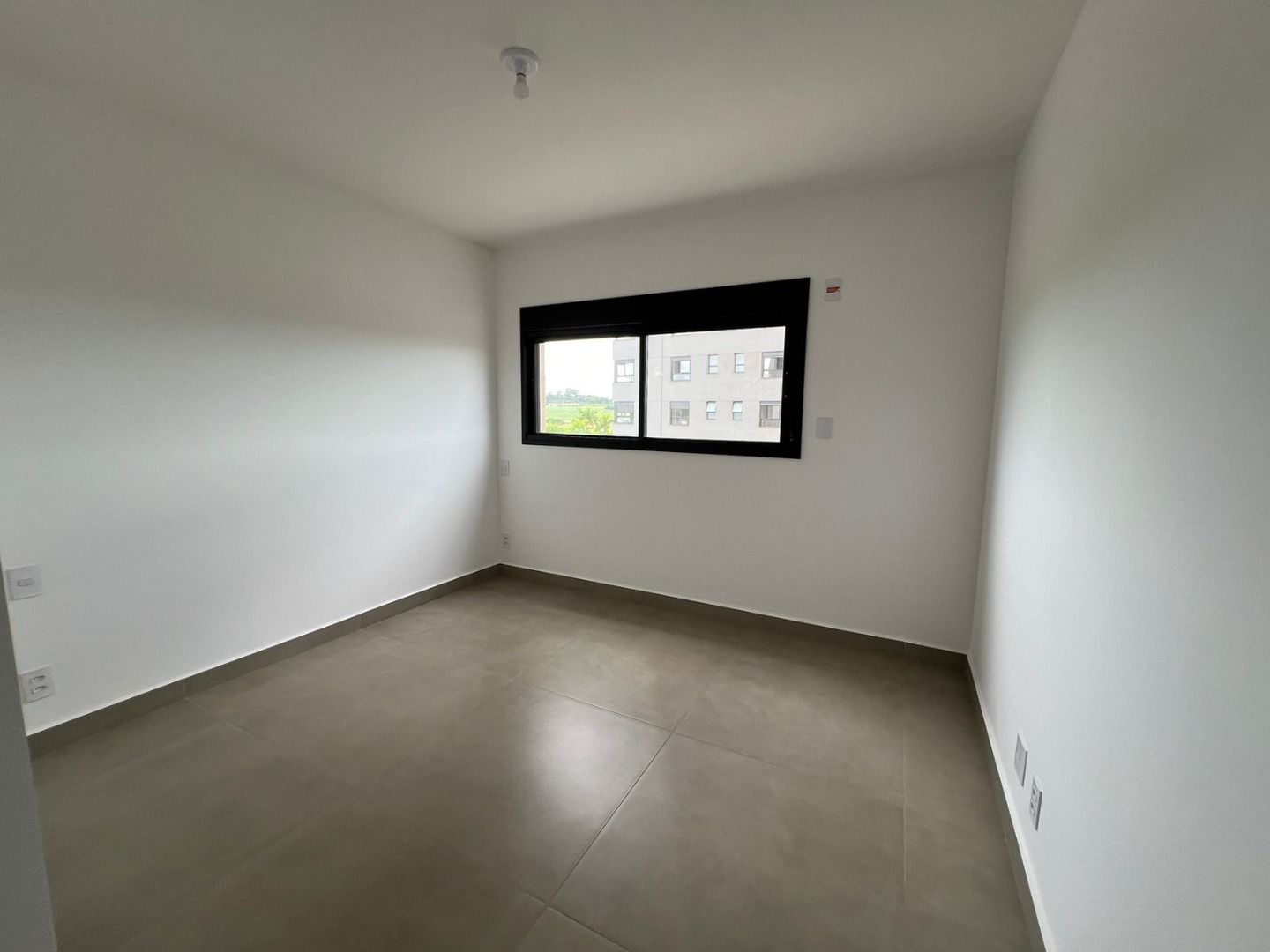 Apartamento à venda com 4 quartos, 198m² - Foto 19