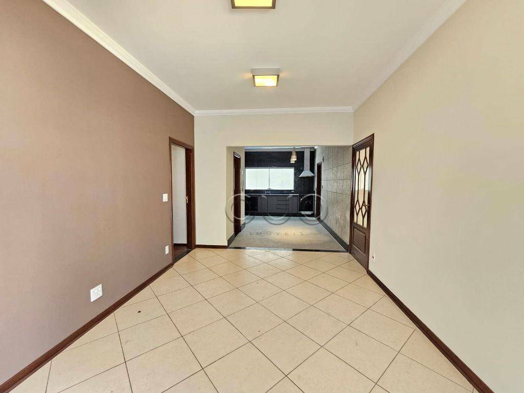 Casa de Condomínio para alugar com 3 quartos, 390m² - Foto 12