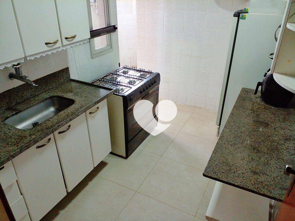 Apartamento à venda com 3 quartos, 94m² - Foto 11