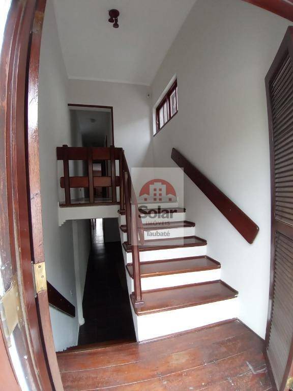 Casa para alugar com 4 quartos, 221m² - Foto 26