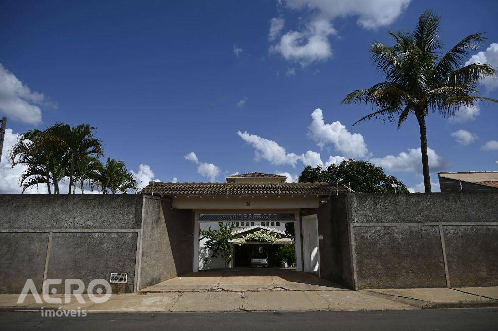 Casa à venda com 5 quartos, 591m² - Foto 3