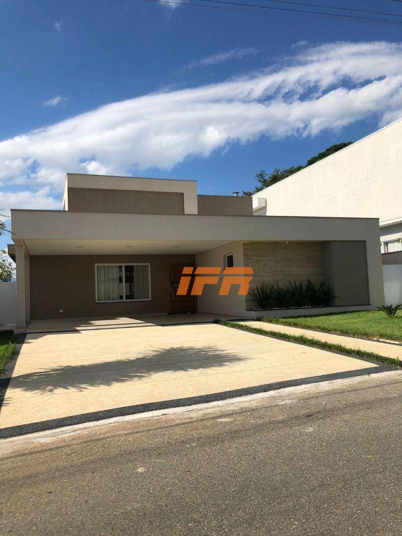 Casa de Condomínio à venda com 3 quartos, 220m² - Foto 1