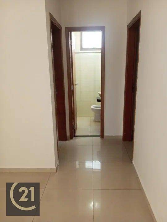 Apartamento à venda com 2 quartos, 96m² - Foto 2