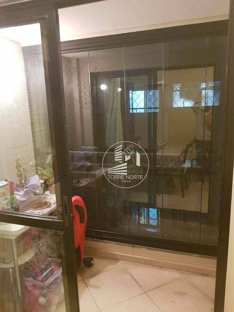 Apartamento à venda com 2 quartos, 63m² - Foto 14