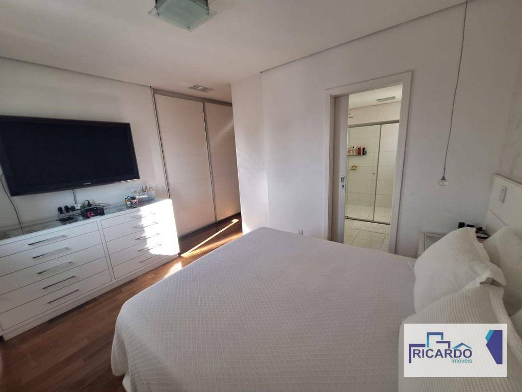 Apartamento à venda com 4 quartos, 180m² - Foto 11