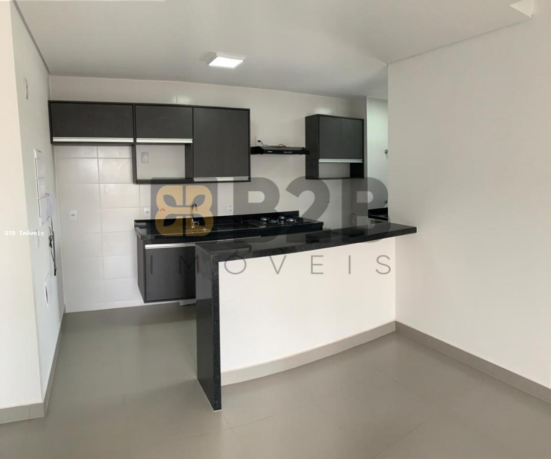 Apartamento à venda com 2 quartos, 69m² - Foto 5