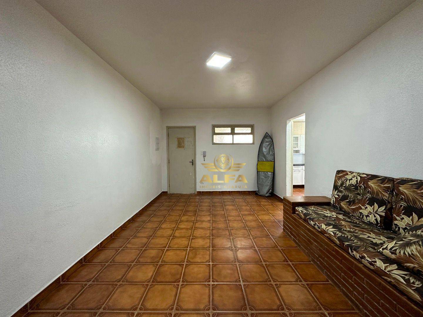 Apartamento à venda com 1 quarto, 60m² - Foto 2