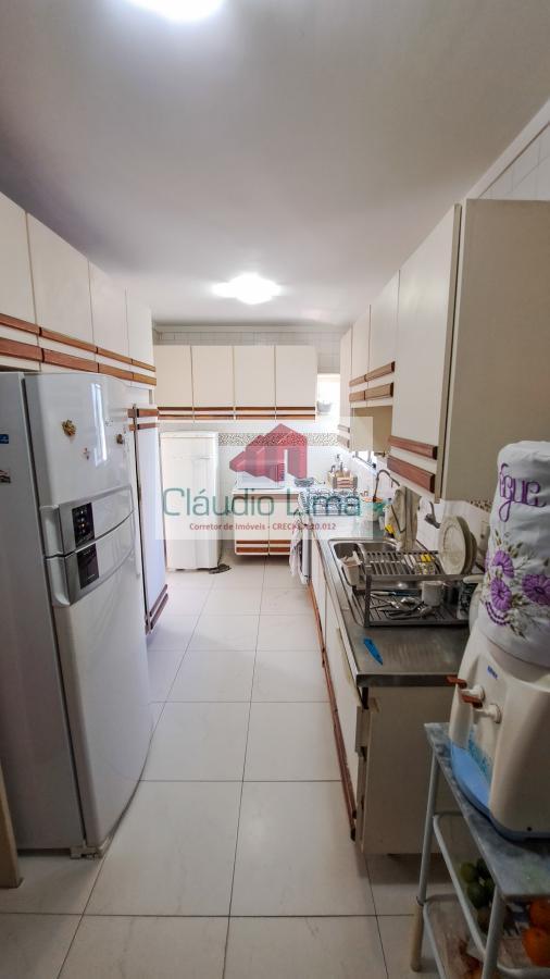 Apartamento à venda com 3 quartos, 199m² - Foto 17