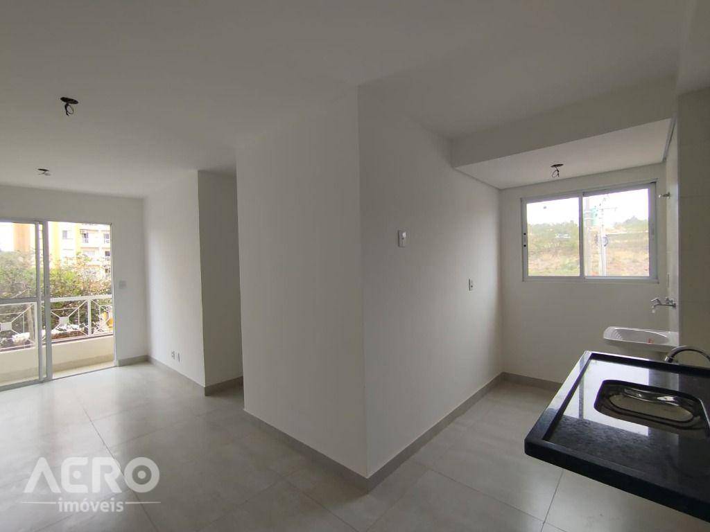 Apartamento à venda com 2 quartos, 48m² - Foto 3