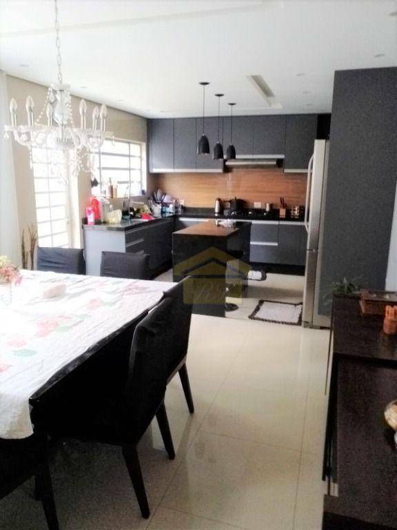 Sobrado à venda com 3 quartos, 160m² - Foto 4