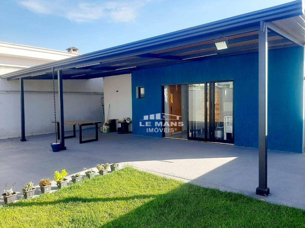 Casa de Condomínio à venda com 3 quartos, 170m² - Foto 1