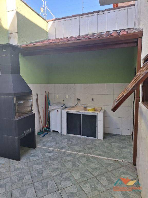 Casa à venda com 3 quartos, 100m² - Foto 3