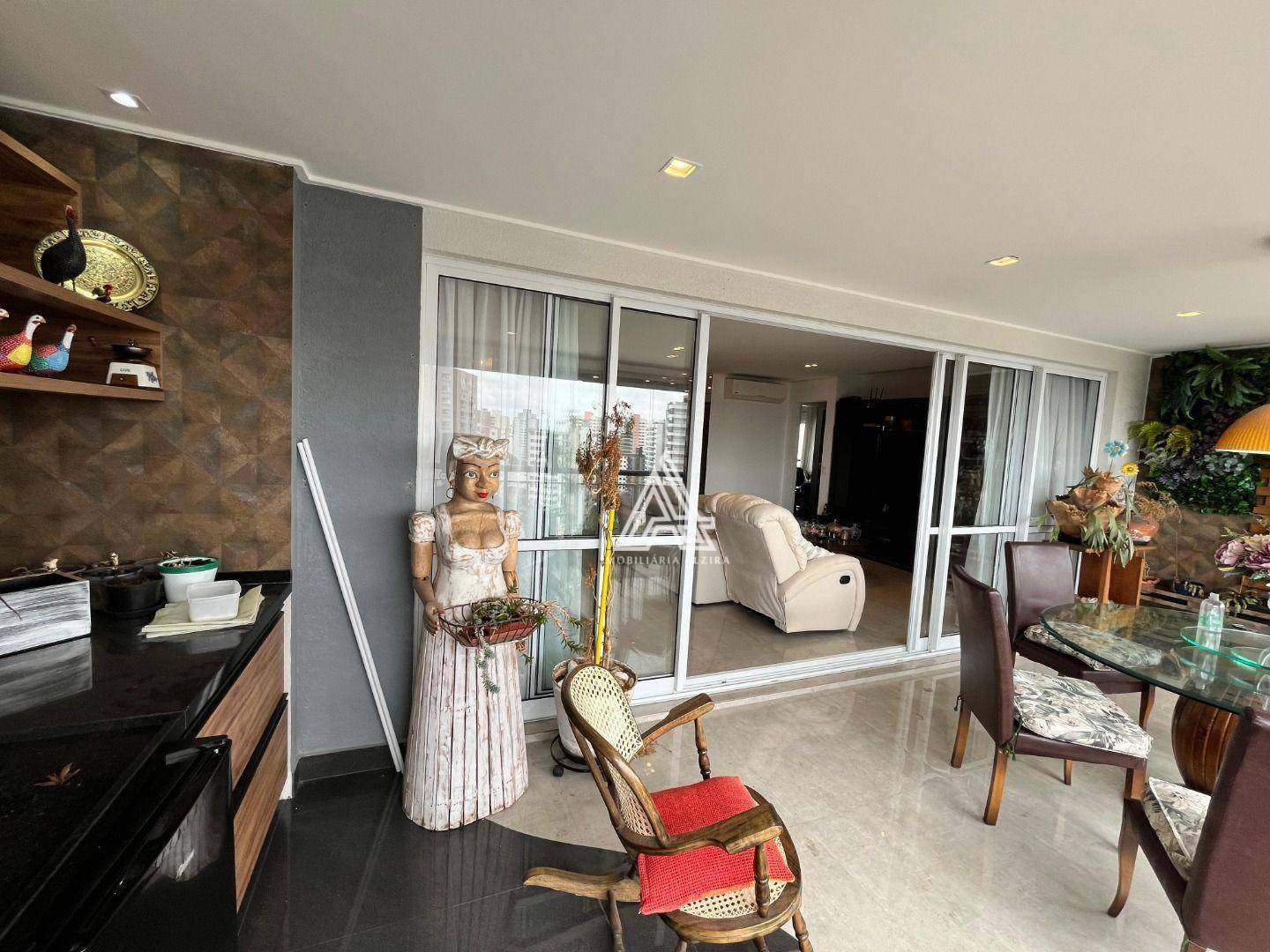 Apartamento à venda com 3 quartos, 163m² - Foto 19