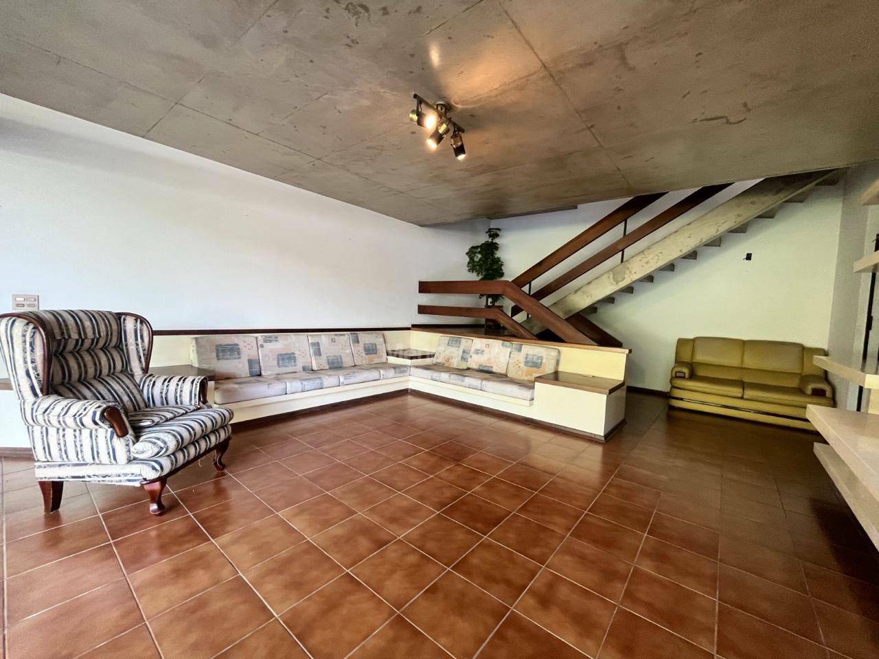 Casa à venda com 4 quartos, 488m² - Foto 4