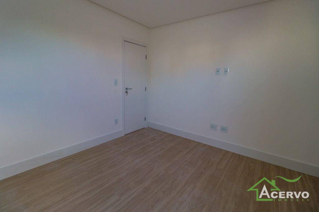 Apartamento à venda com 4 quartos, 225m² - Foto 20