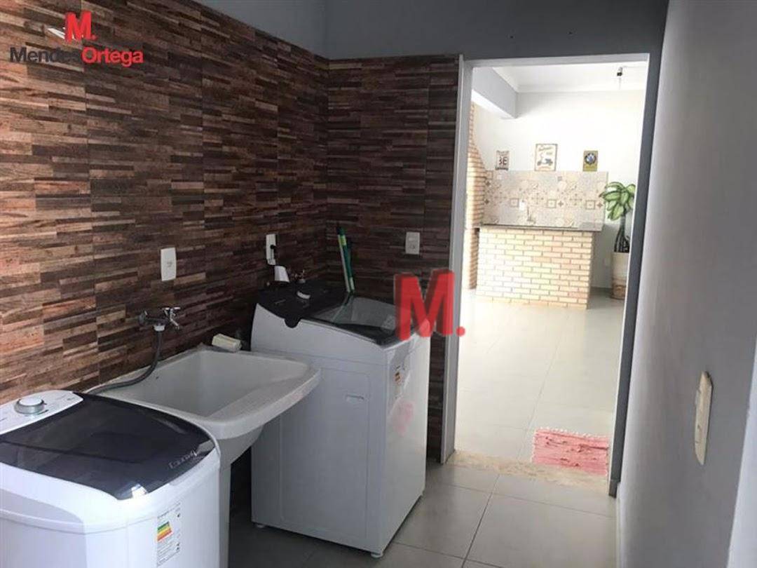 Casa à venda com 3 quartos, 234m² - Foto 11