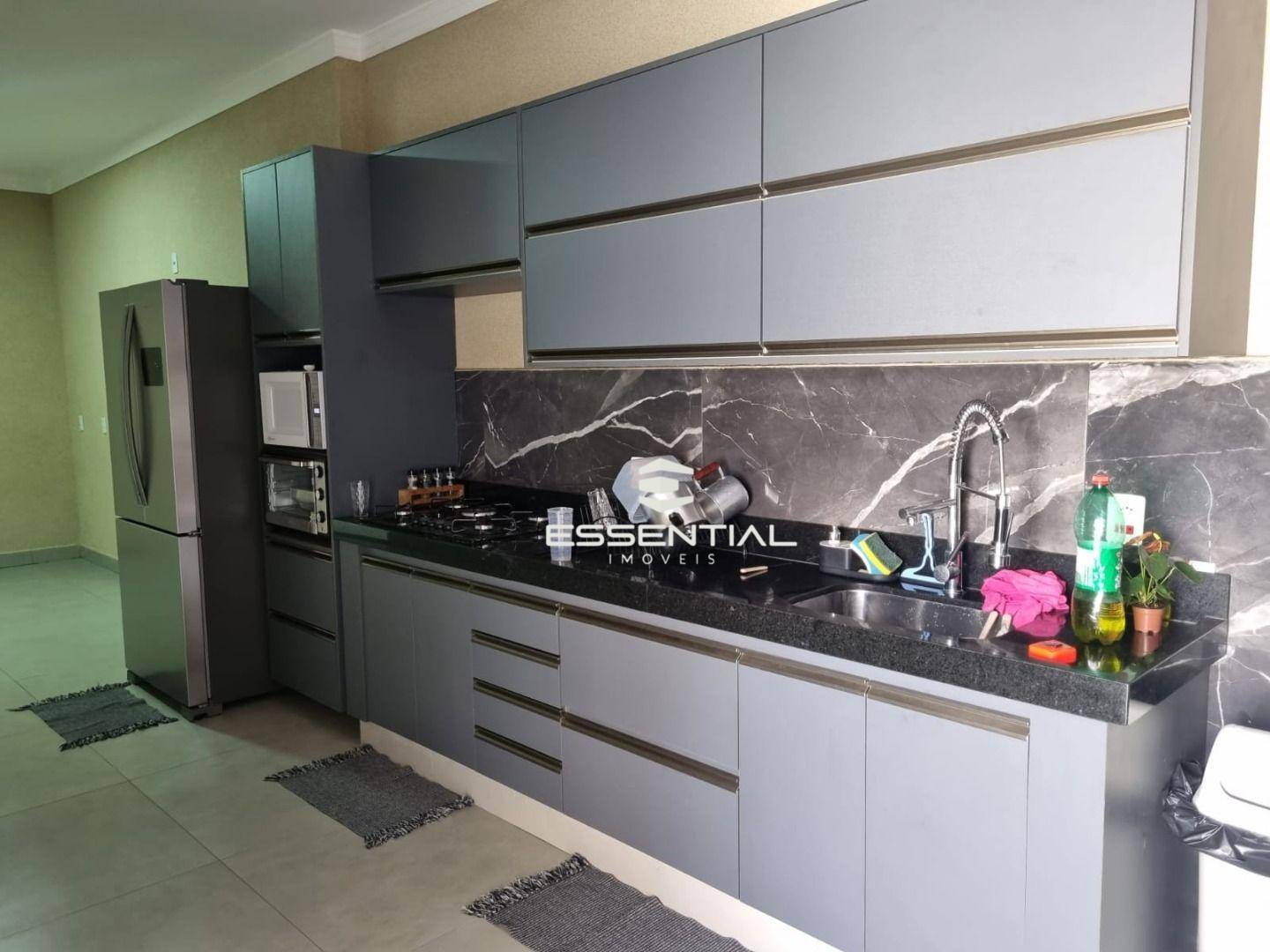 Casa, 3 quartos, 184 m² - Foto 2