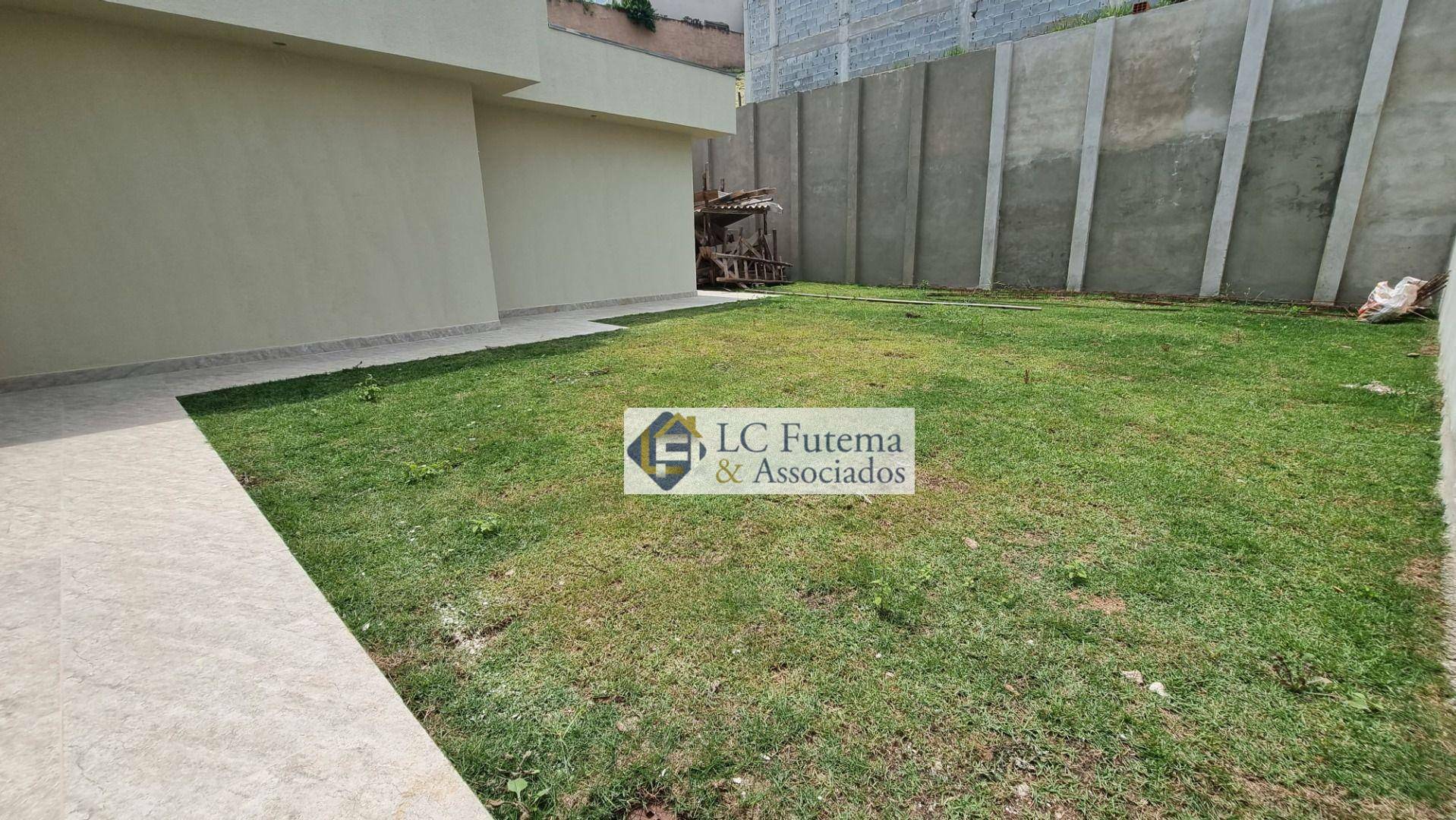 Casa de Condomínio à venda com 3 quartos, 240m² - Foto 18