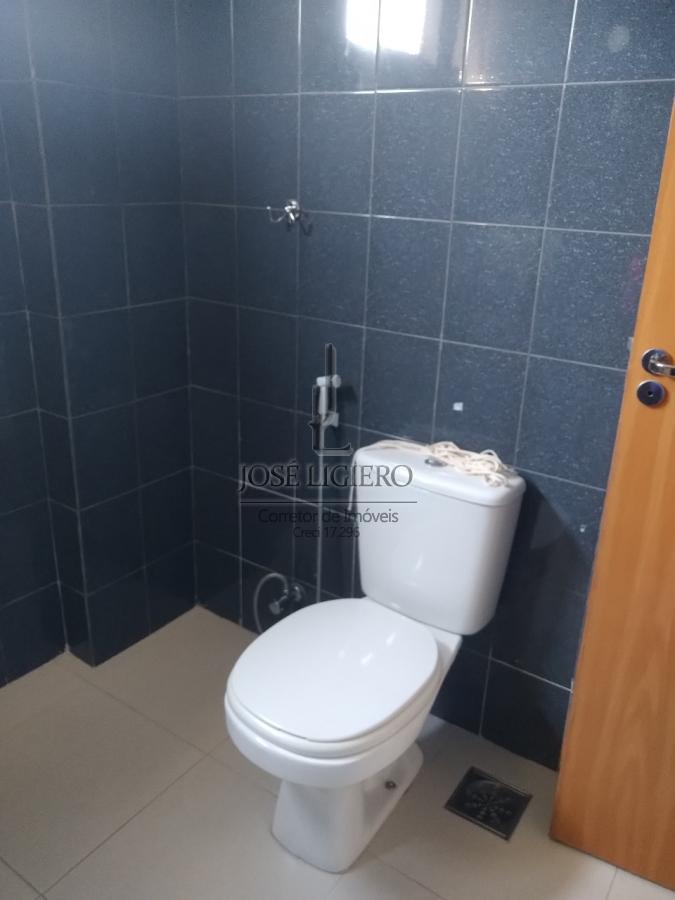 Apartamento à venda com 2 quartos, 75m² - Foto 14