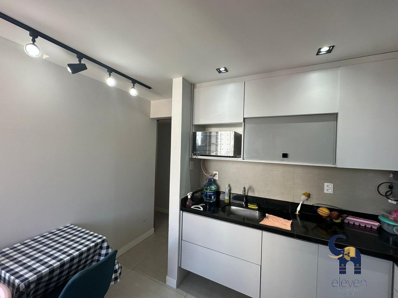 Apartamento à venda com 3 quartos, 105m² - Foto 13