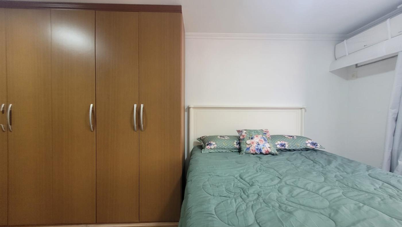 Apartamento à venda com 4 quartos, 196m² - Foto 17