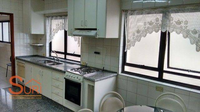 Apartamento à venda com 3 quartos, 145m² - Foto 8