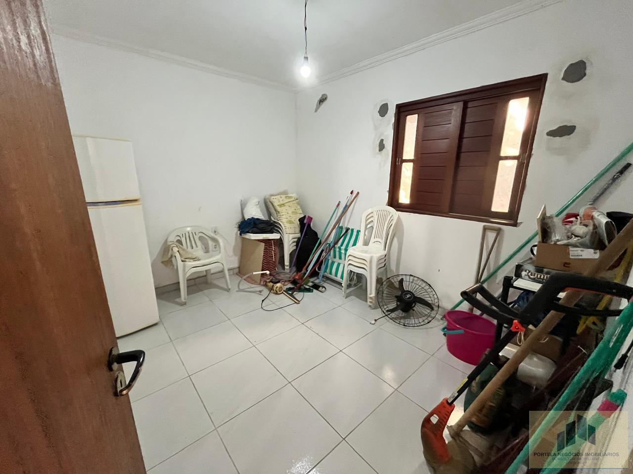 Casa à venda com 4 quartos, 220m² - Foto 6
