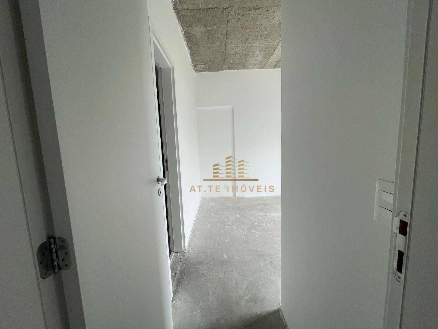 Apartamento à venda com 2 quartos, 78m² - Foto 11