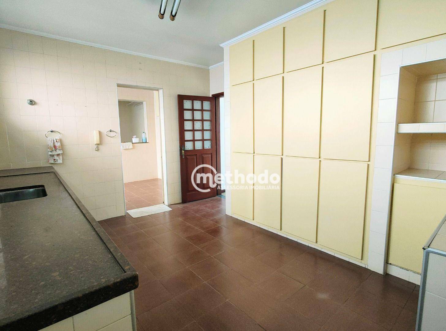 Casa à venda com 4 quartos, 262m² - Foto 17